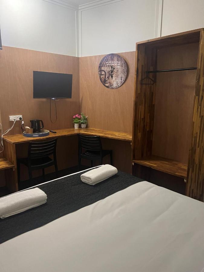 Gin Gin Budget Accommodation Eksteriør bilde